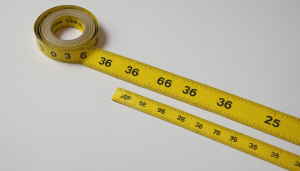 découvrez combien font 30 pouces en centimètres avec notre guide de conversion simple, ainsi que des astuces pratiques pour convertir facilement les mesures au quotidien.